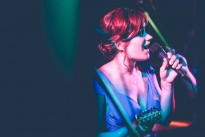 Bridesmaid singing first dance